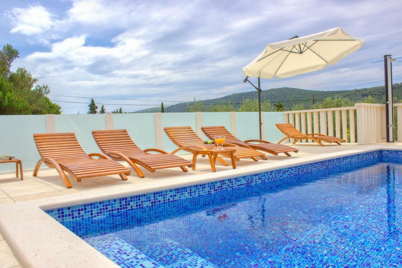 Paradise Brbinj 外观 照片