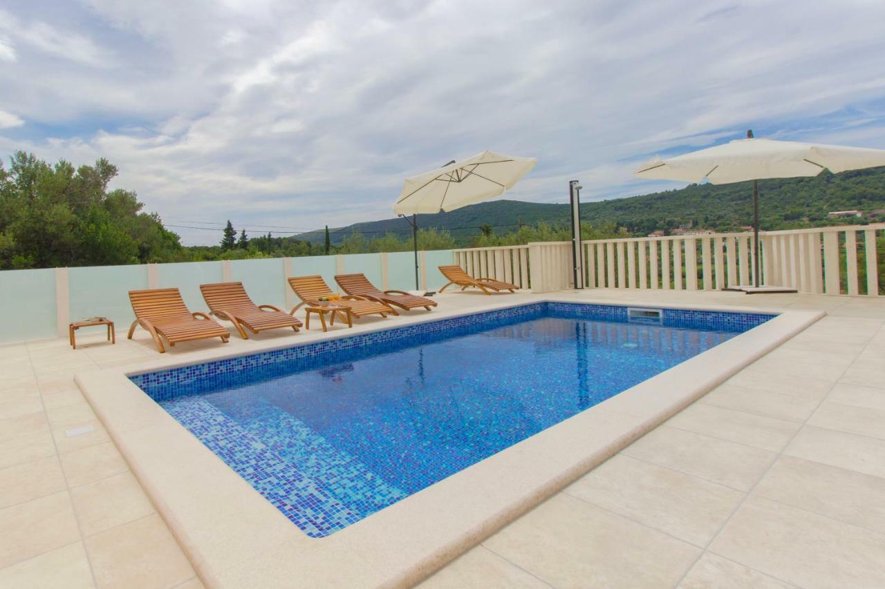 Paradise Brbinj 外观 照片